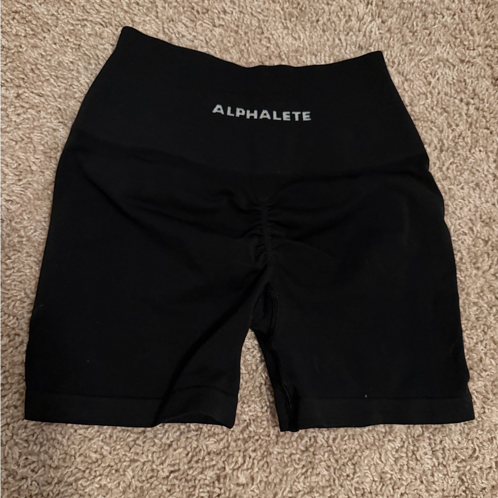 Alphalete Amplify Scrunch Shorts - XS - Black